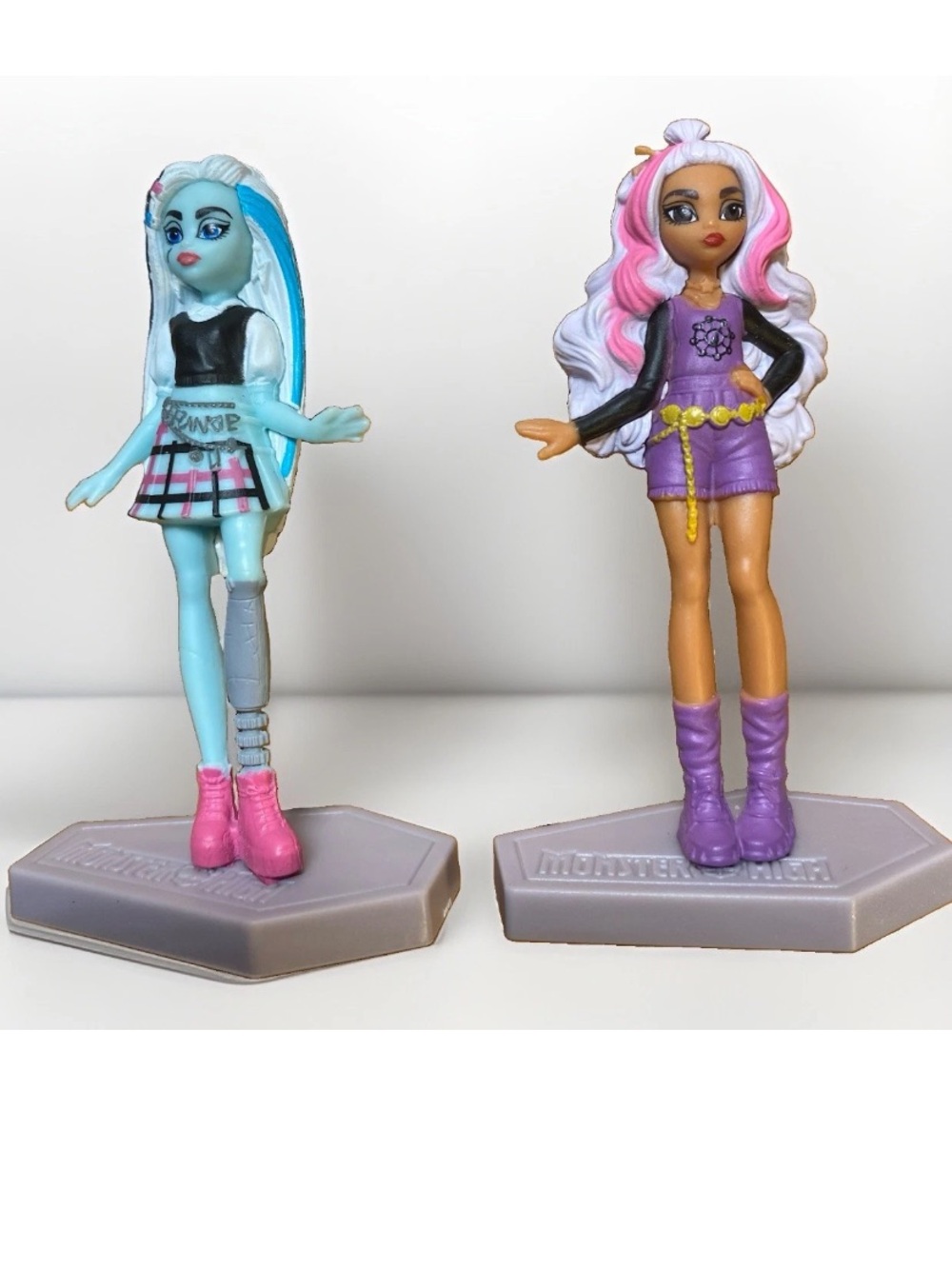 2 Monster High G3 Miniature Action Figures Clawdeen Wolf Frankie Stein Mattel